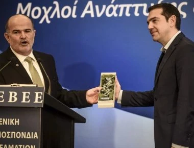 «Αιχμάλωτους ομήρους εσείς; - Κλάδο ελαίας εμείς» - Την γραμμή του πολιτικού κατευνασμού επέλεξε ο Α.Τσίπρας